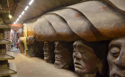 1000 Buddha Caves / 1000 Buddha Hhlen